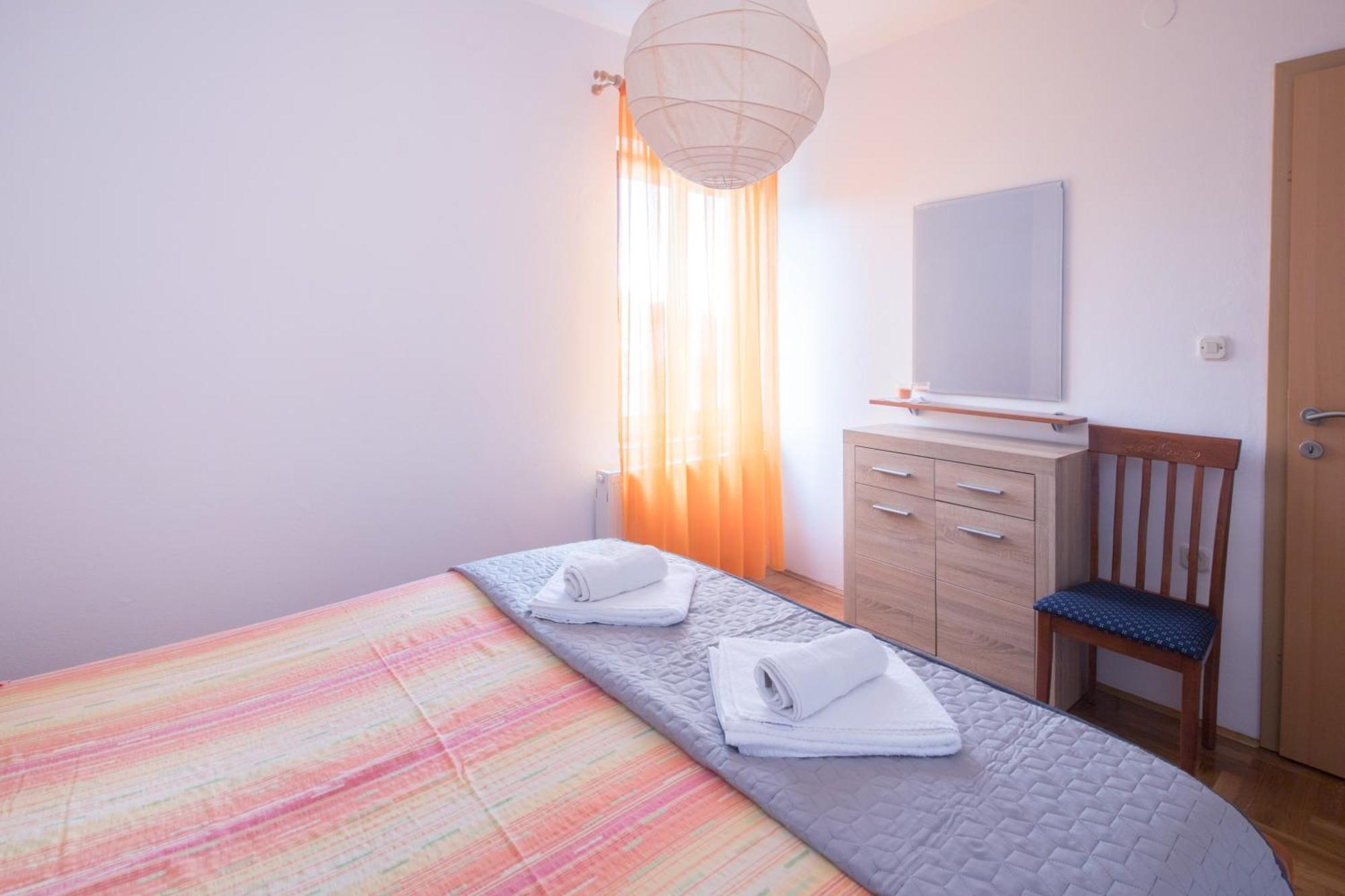 Lucy Apartment *